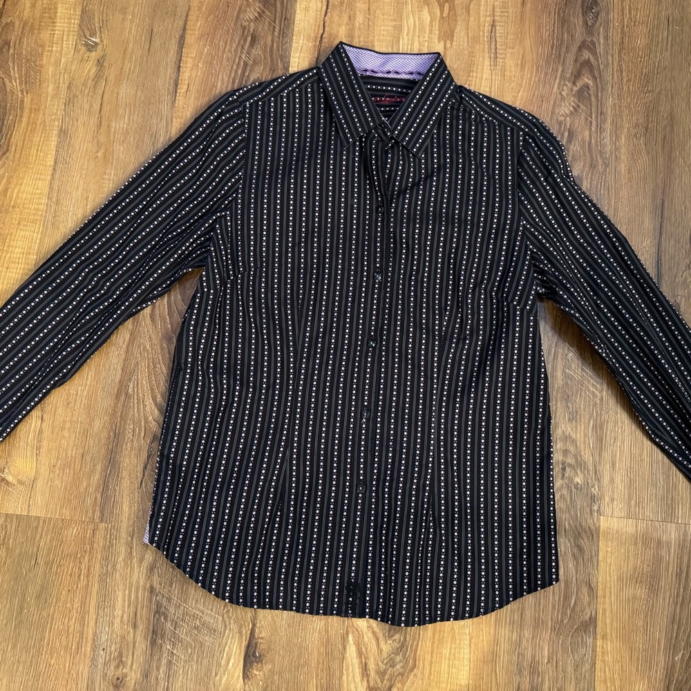 Women’s Robert Graham Shirt size S